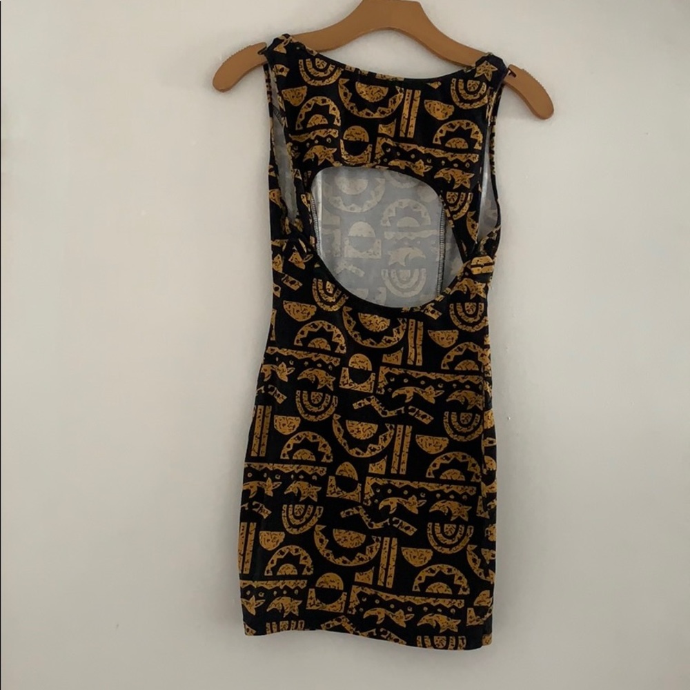 Dress - Picture 2 of 4